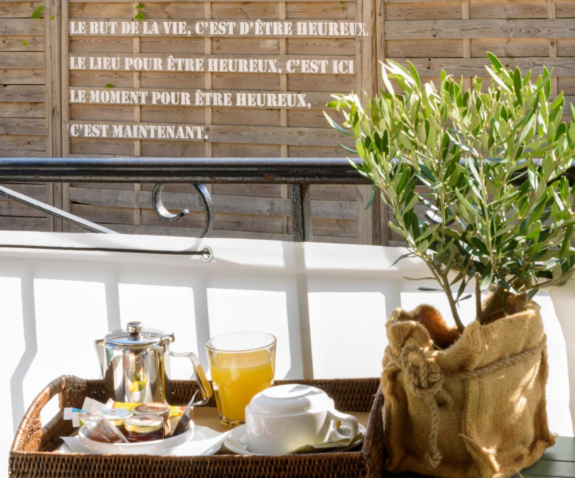 & Astor Hotel 3*